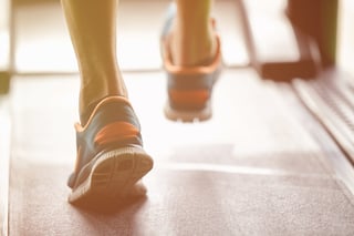 walking on a treadmill for physical exercise and brain health 