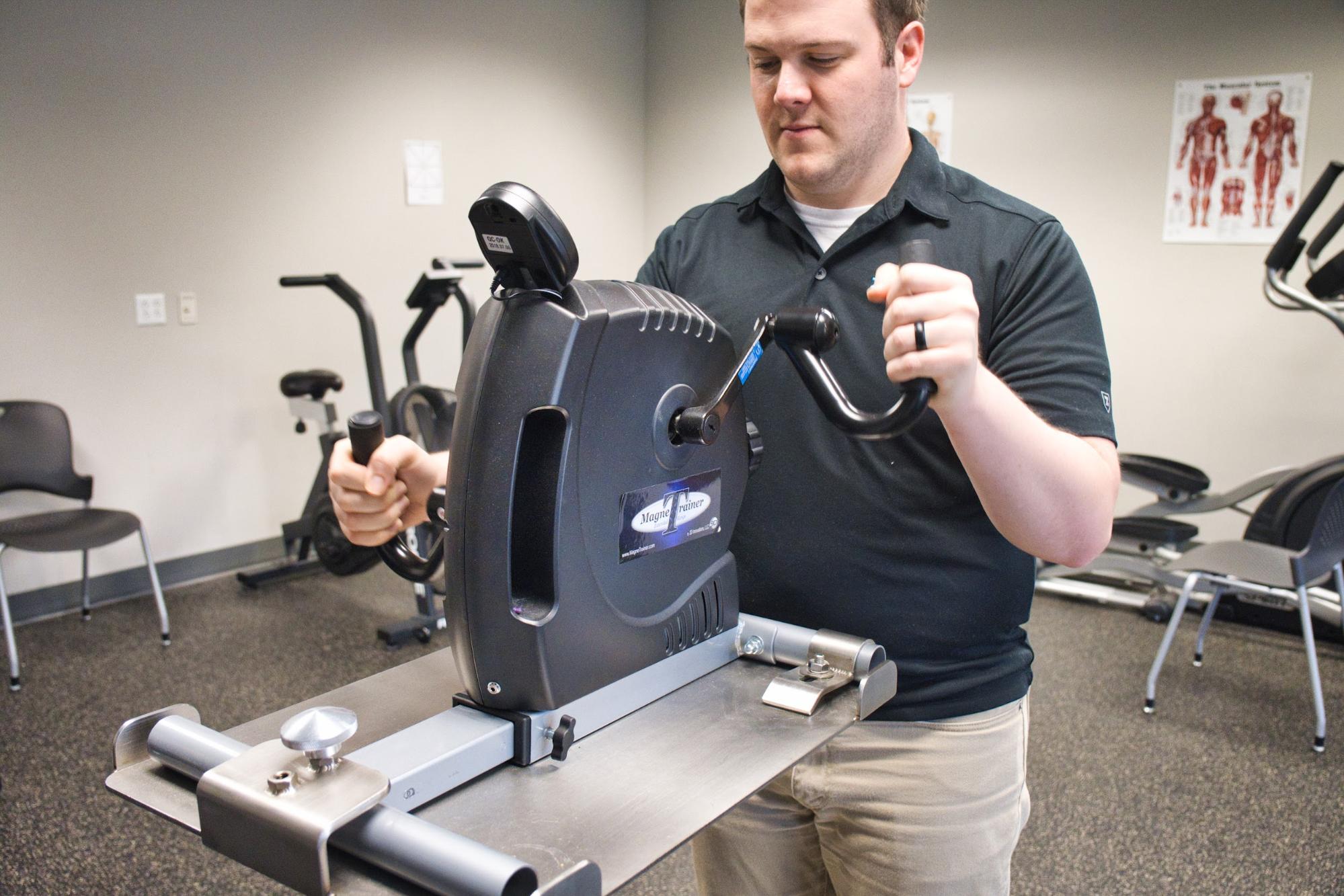 Patient doing cardio exercise. 